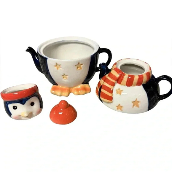 Penguin double teapot two bottom pieces are teapots NWOT 7”w x 5” deep x 8” tall - Picture 5 of 11